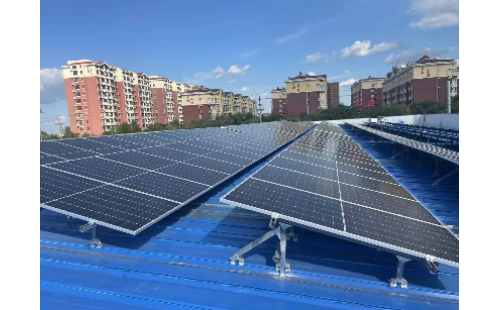 光伏板清洗注意事項